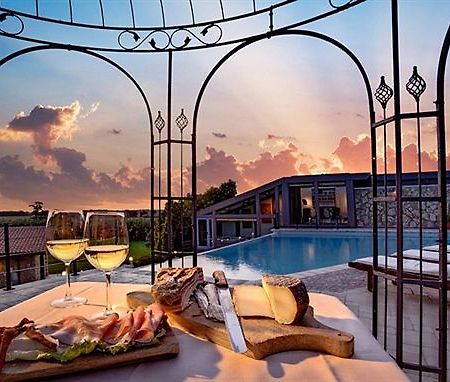 Agriturismo Valle Del Marta Таркуїнія Екстер'єр фото